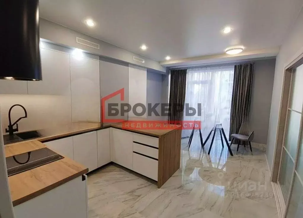1-к кв. Севастополь ул. Челнокова, 17к1 (50.0 м) - Фото 0
