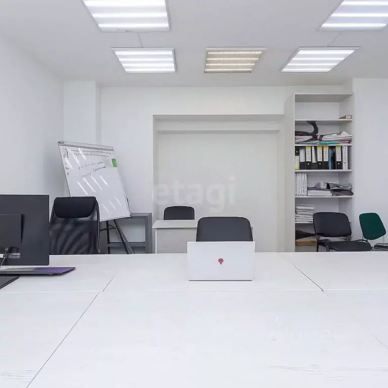 Офис в Красноярский край, Красноярск ул. Молокова, 40 (99 м) - Фото 1