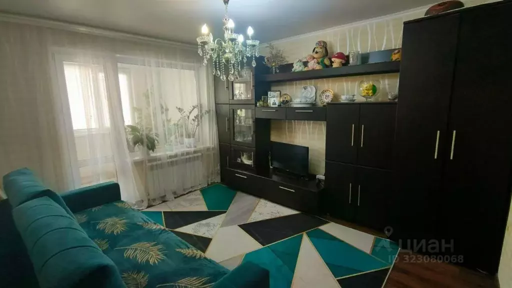 2-к кв. Астраханская область, Астрахань Сахалинская ул., 9 (36.6 м) - Фото 1