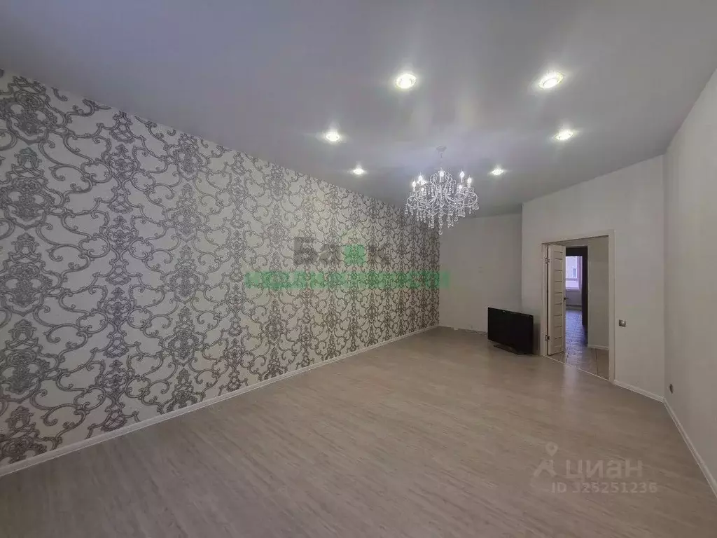 2-к кв. Саратовская область, Балаково ш. Саратовское, 77 (76.3 м) - Фото 2