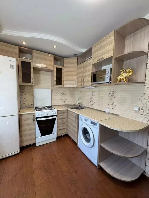 2-к. квартира, 58 м, 1/5 эт. - Фото 0