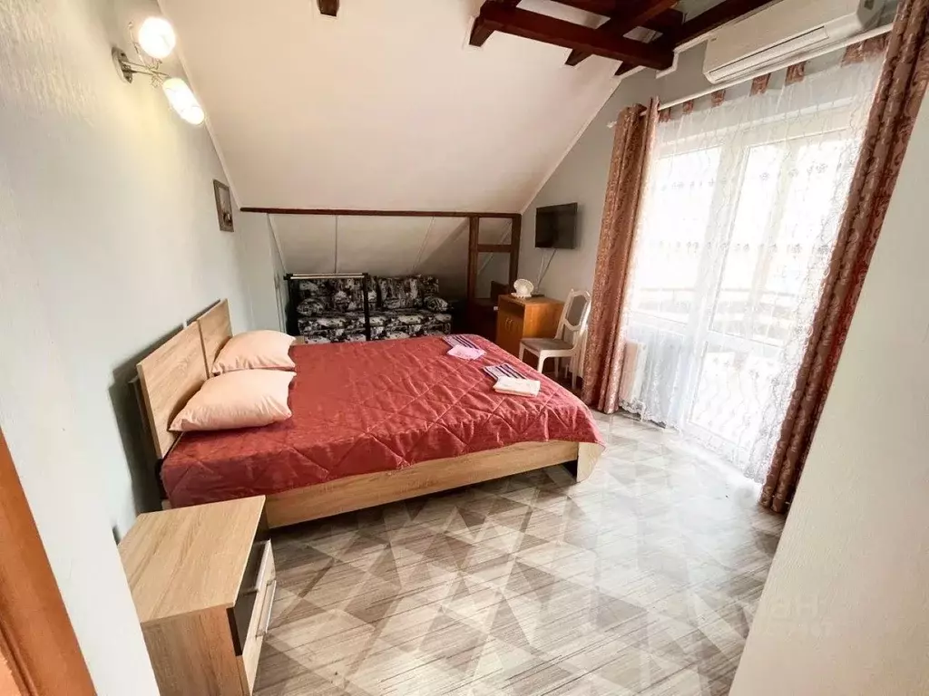 Комната Краснодарский край, Геленджик ул. Розы Люксембург, 41 (25.0 м) - Фото 1
