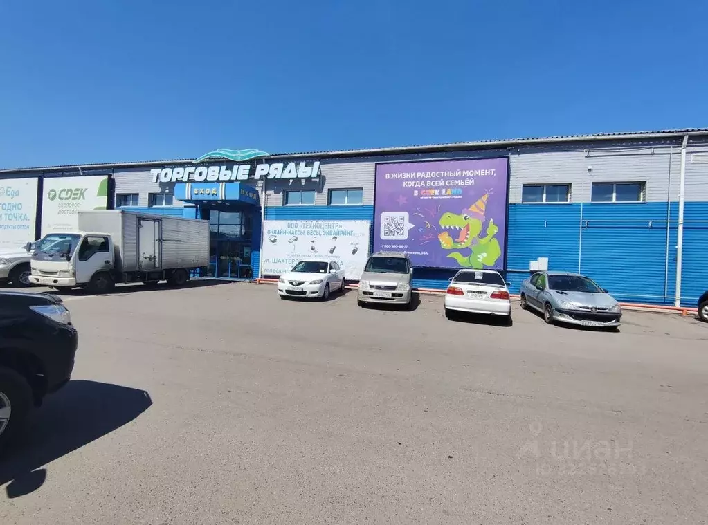 Торговая площадь в Красноярский край, Красноярск ул. Шахтеров, 49Б (60 ... - Фото 1