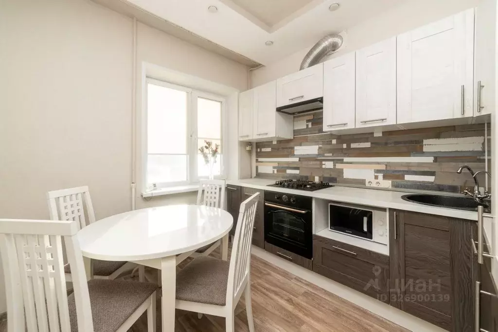 2-к кв. Архангельская область, Северодвинск Портовая ул., 5 (55.9 м) - Фото 1