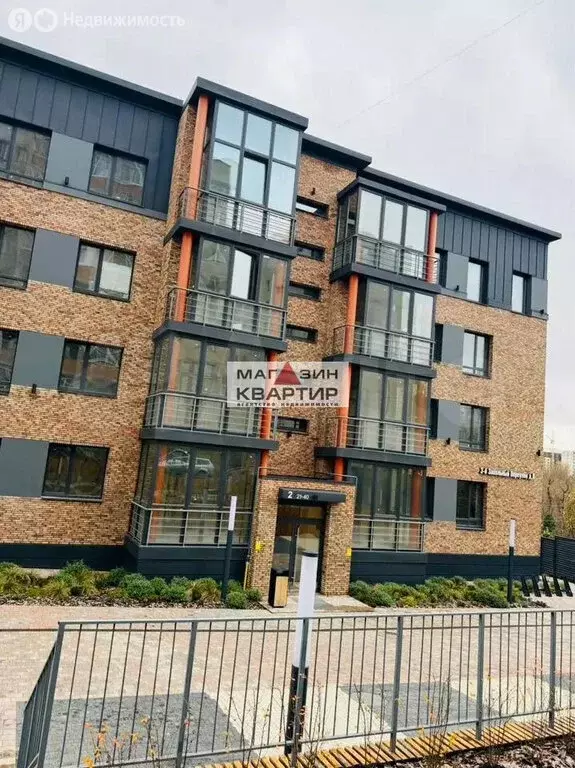 1-комнатная квартира: Смоленск, 3-й Запольный переулок, 8 (46.9 м) - Фото 2