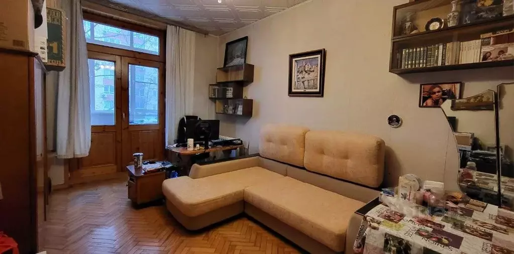 Комната Москва ул. Металлургов, 60К1 (20.0 м) - Фото 0