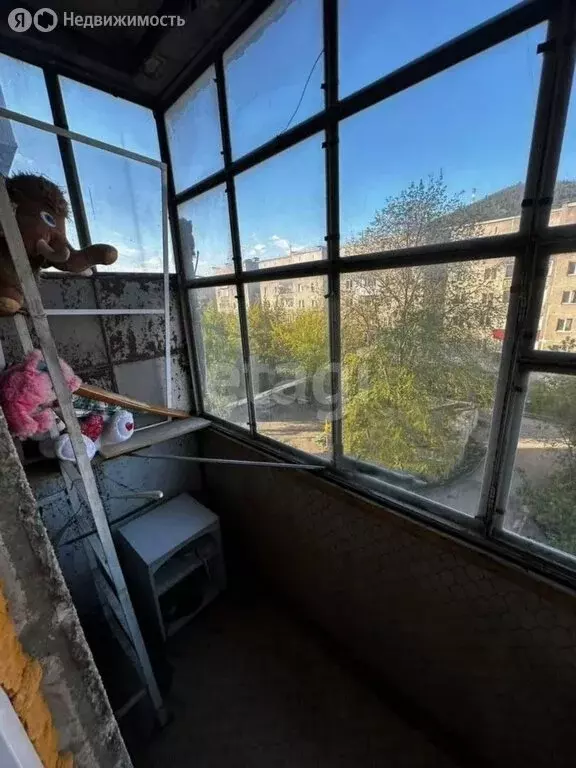3-комнатная квартира: Миасс, улица 8 Марта, 155 (63 м) - Фото 0