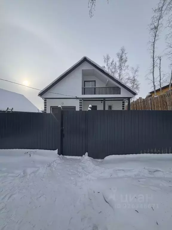 Дом в Иркутская область, Иркутский муниципальный округ, д. Карлук ул. ... - Фото 1