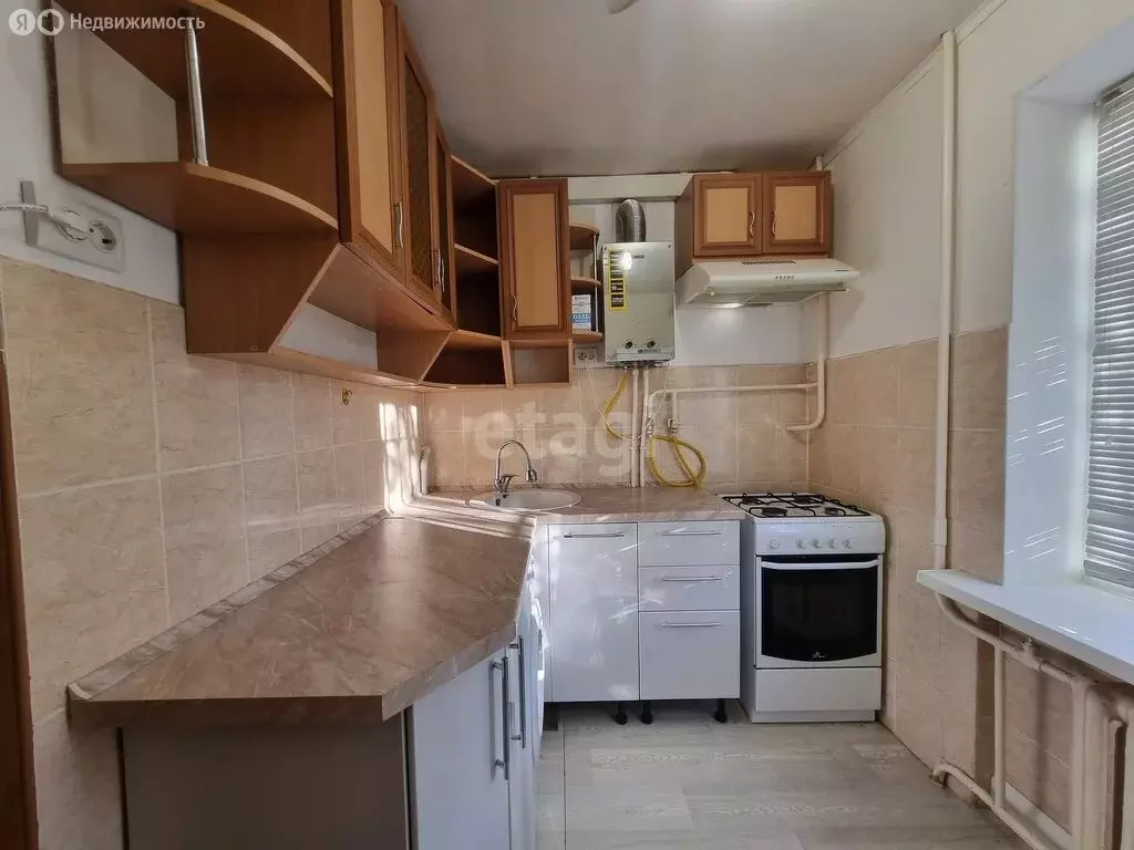 3-комнатная квартира: Новороссийск, проспект Ленина, 81 (64.3 м) - Фото 1