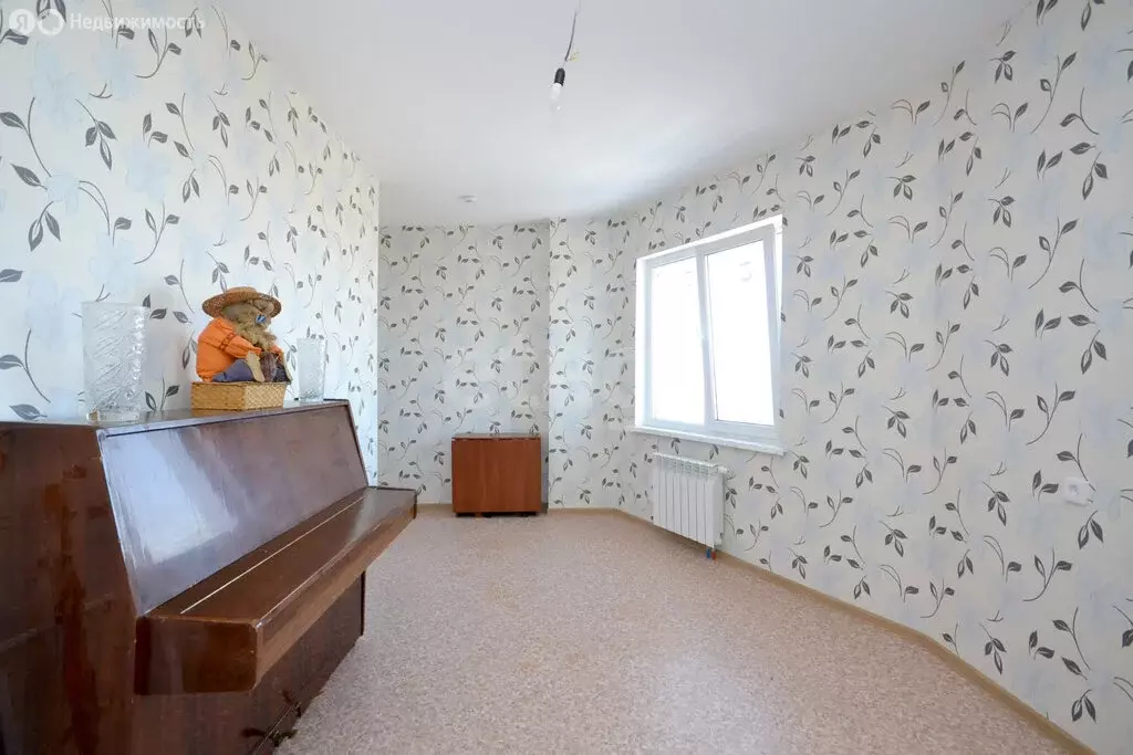 3-комнатная квартира: Якутск, улица Свердлова, 18с1 (57.2 м) - Фото 1
