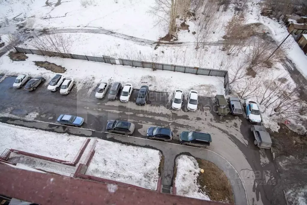 Студия Тюменская область, Тюмень Харьковская ул., 85а (27.1 м) - Фото 1