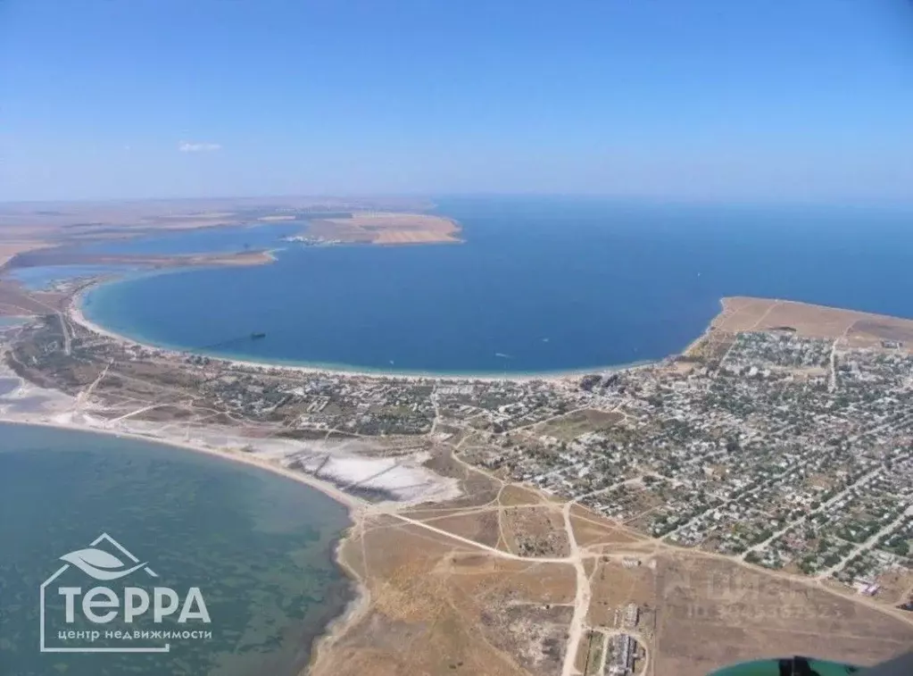 Участок в Крым, Черноморский район, с. Межводное пл. Центральная (10.0 ... - Фото 0