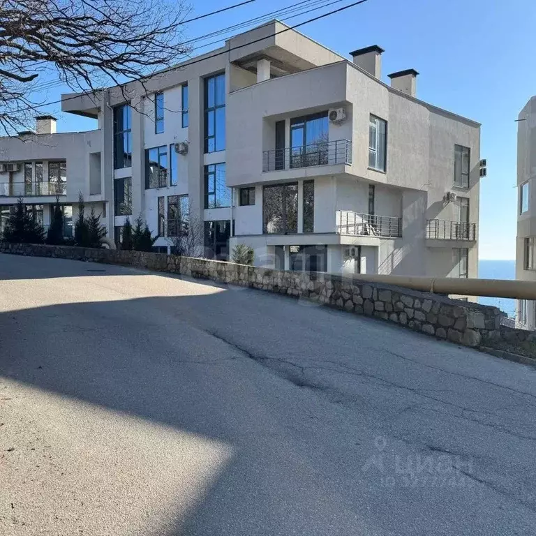 Студия Крым, Ялта муниципальный округ, Кореиз пгт спуск Мисхорский, 1Е ... - Фото 1