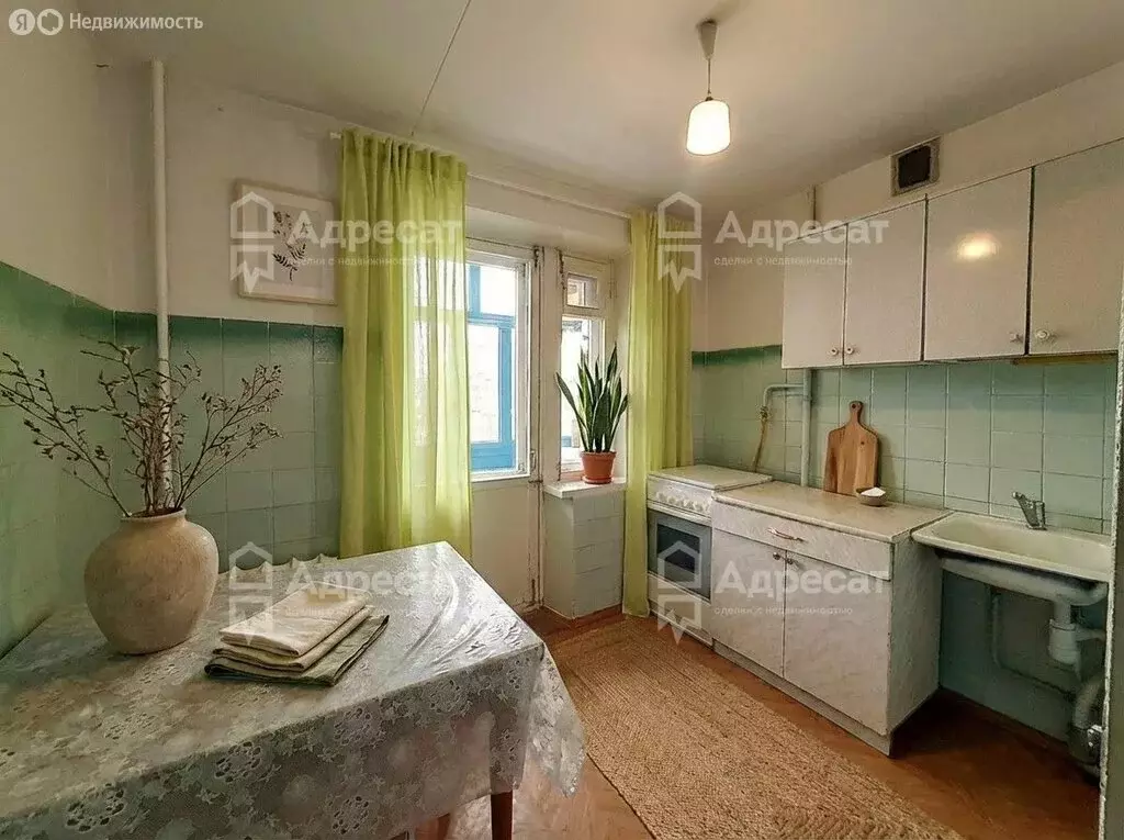 3-комнатная квартира: Волгоград, улица Николая Отрады, 13 (57.2 м) - Фото 2