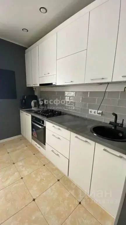 2-к кв. Крым, Феодосия ул. Челнокова, 82Б (54.8 м) - Фото 2