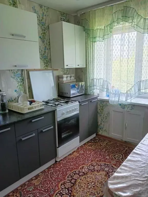 2-к кв. Омская область, Омск ул. 8-я Кировская, 70 (42.0 м) - Фото 0