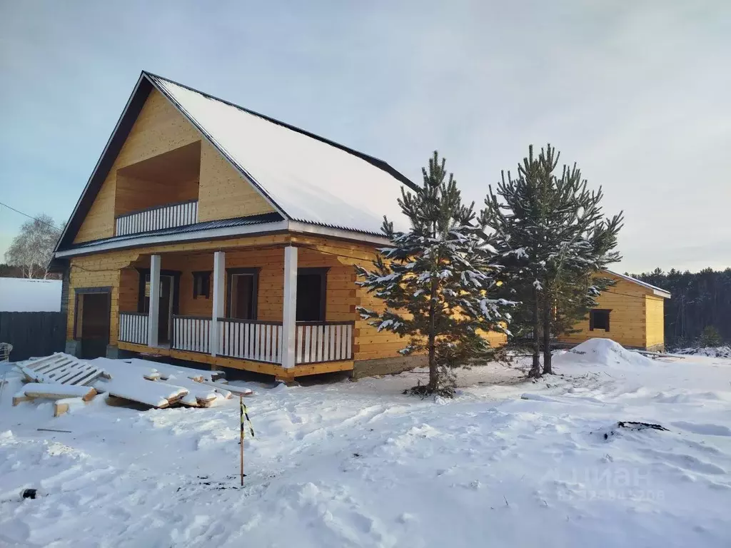 Дом в Иркутская область, Иркутский муниципальный округ, д. Карлук ул. ... - Фото 1