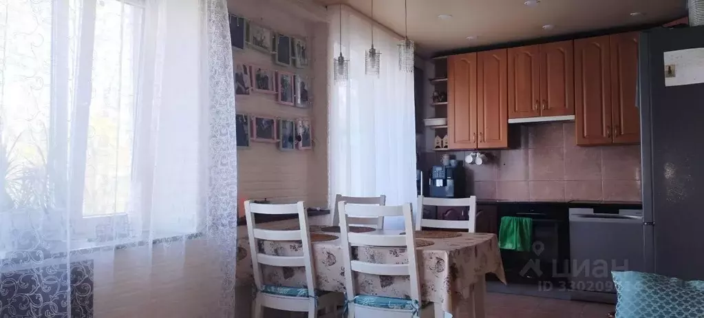 4-к кв. Карелия, Петрозаводск Нойбранденбургская ул., 10 (71.1 м) - Фото 2