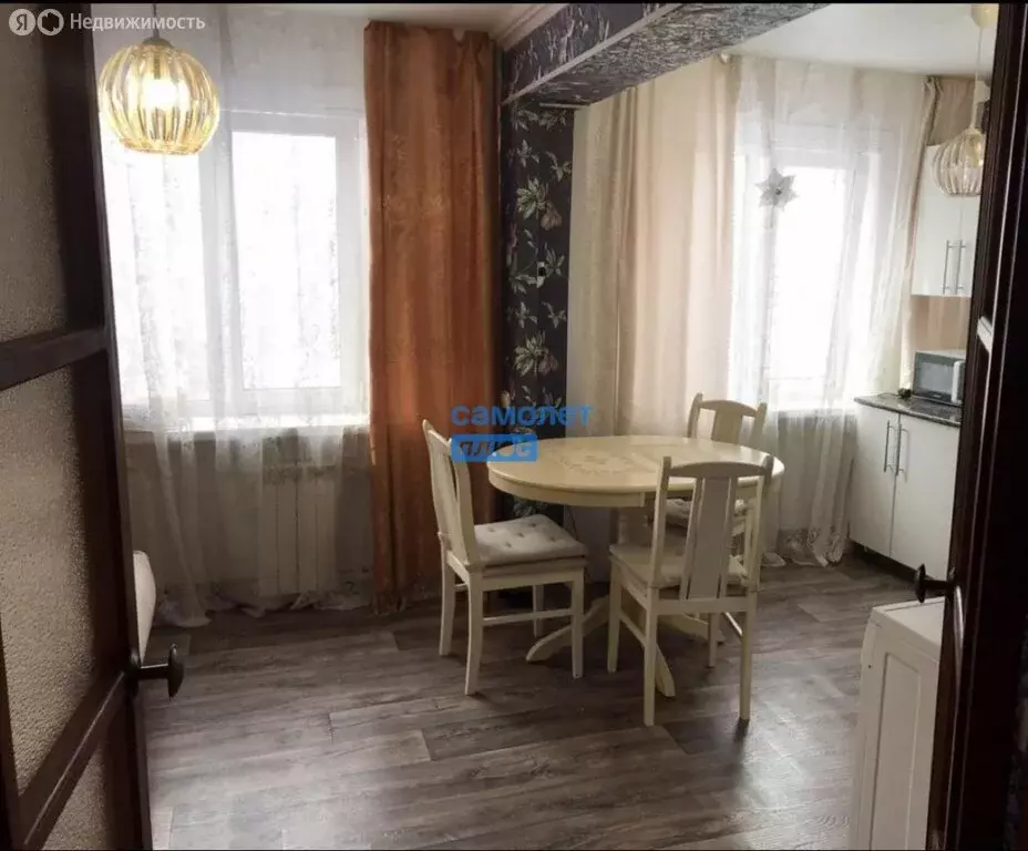3-комнатная квартира: Бийск, улица Декабристов, 11 (56.3 м) - Фото 1