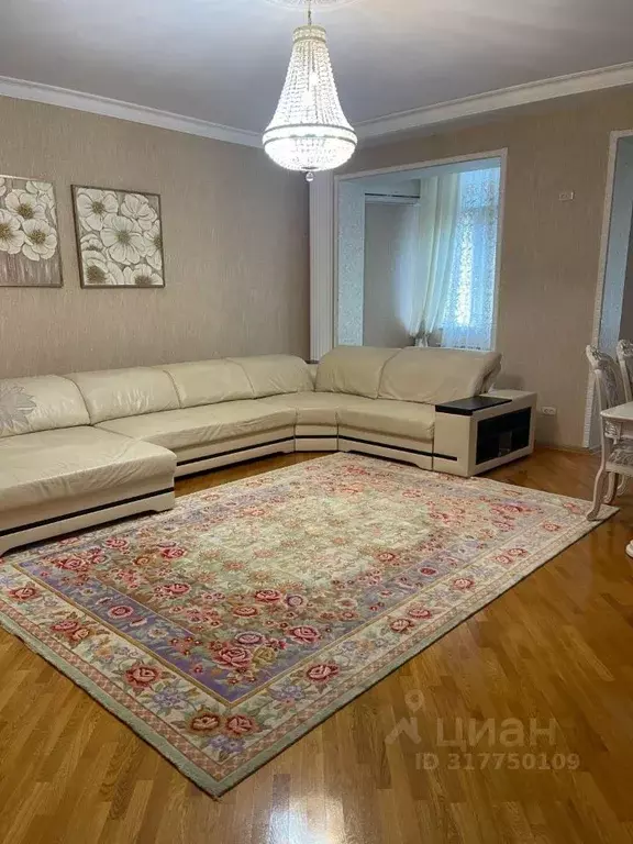 3-к кв. Дагестан, Махачкала ул. Айвазовского (140.0 м) - Фото 0