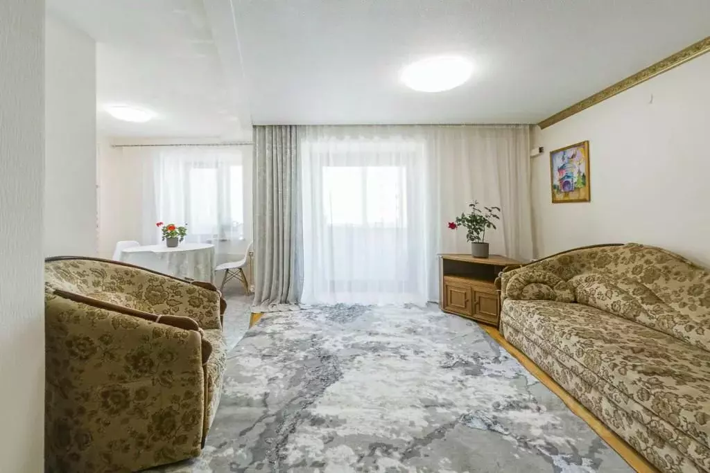 3-к кв. Свердловская область, Екатеринбург ул. Московская, 56/2 (76.2 ... - Фото 0