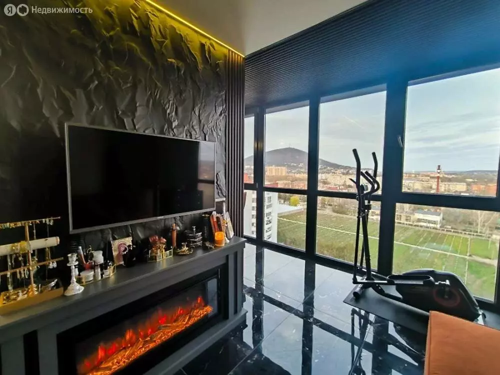 2-комнатная квартира: Пятигорск, улица Булгакова, 23 (50 м) - Фото 1