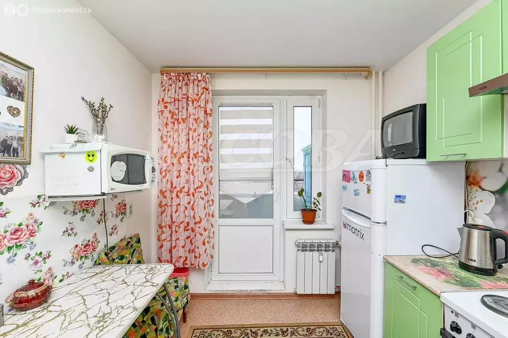 3-комнатная квартира: Тюмень, микрорайон Антипино, Беловежская улица, ... - Фото 2