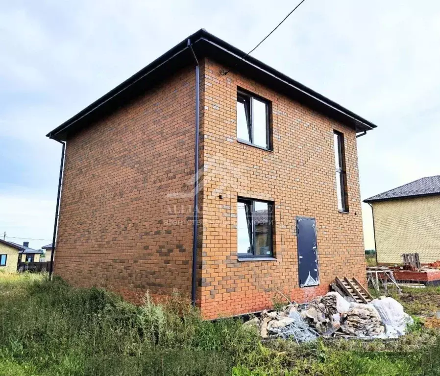 Дом в Татарстан, Лаишевский район, Никольское с/пос, с. Сапуголи, ... - Фото 1