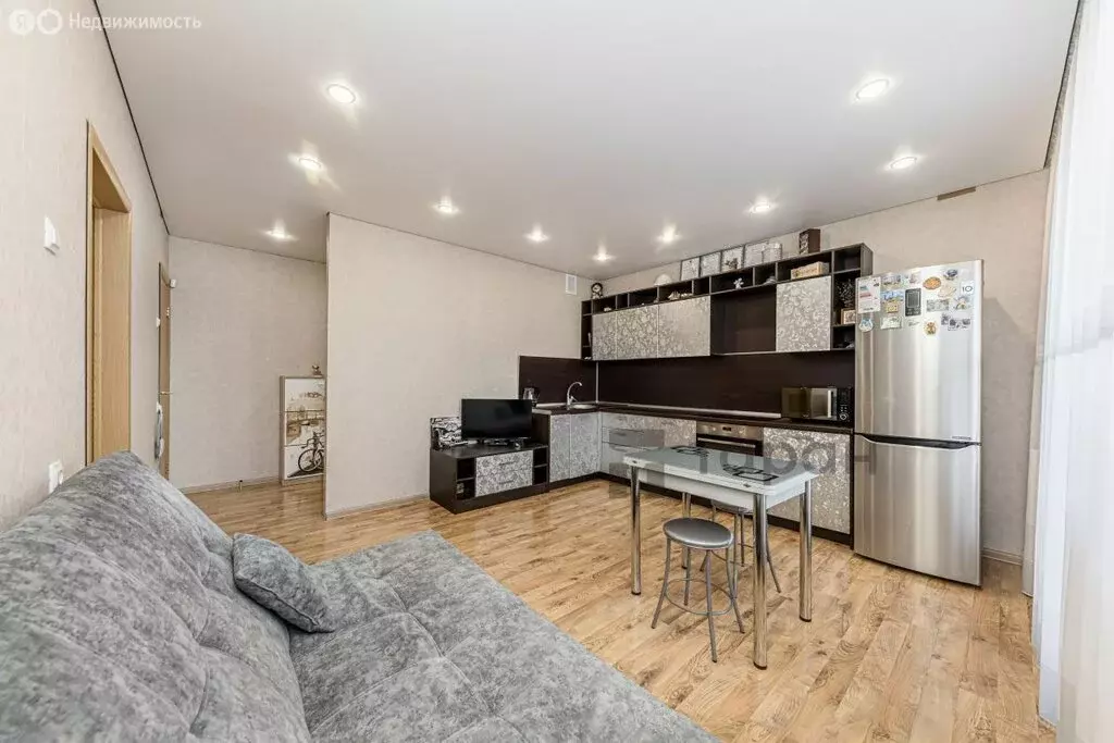 1-комнатная квартира: Челябинск, улица Скульптора Головницкого, 10 ... - Фото 2