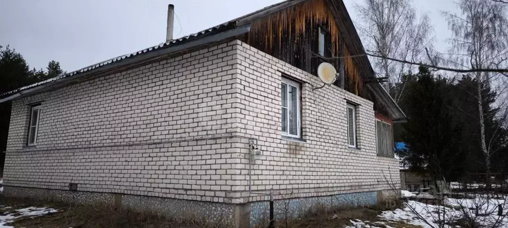 Дом в Тверская область, Вышневолоцкий муниципальный округ, пос. ... - Фото 1