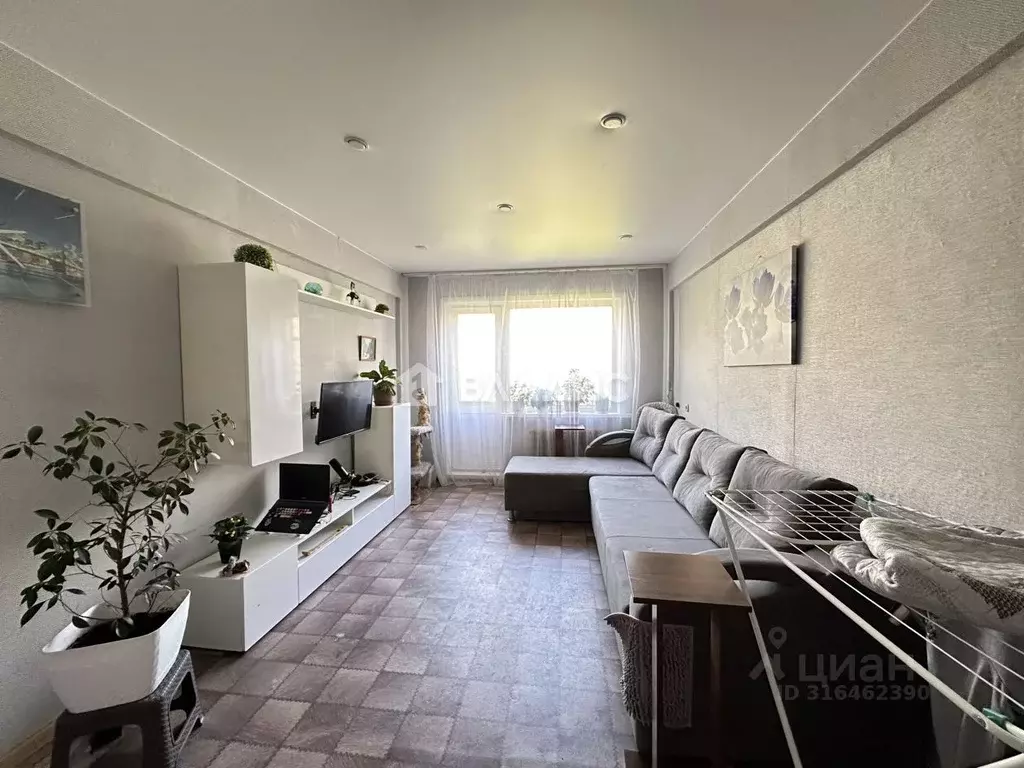 2-к кв. Иркутская область, Ангарск 10-й мкр, 44 (45.1 м) - Фото 1