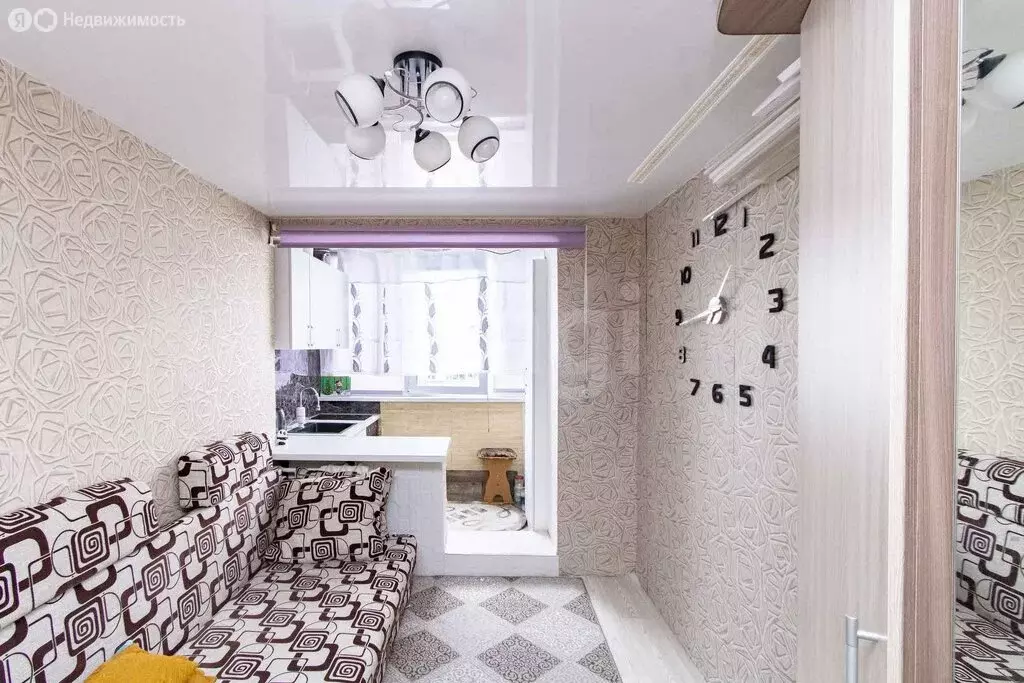 Квартира-студия: Тюмень, улица Республики, 241 (12.7 м) - Фото 2