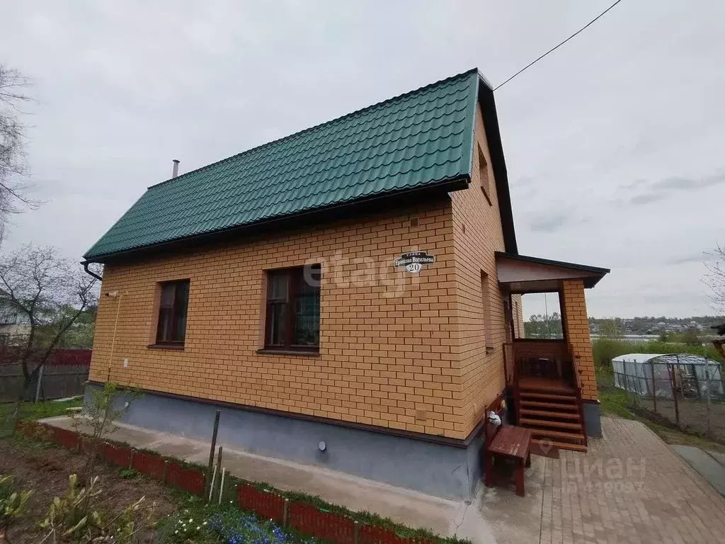 Дом в Смоленская область, Дорогобуж ул. Ермолая Васильева (99 м) - Фото 0
