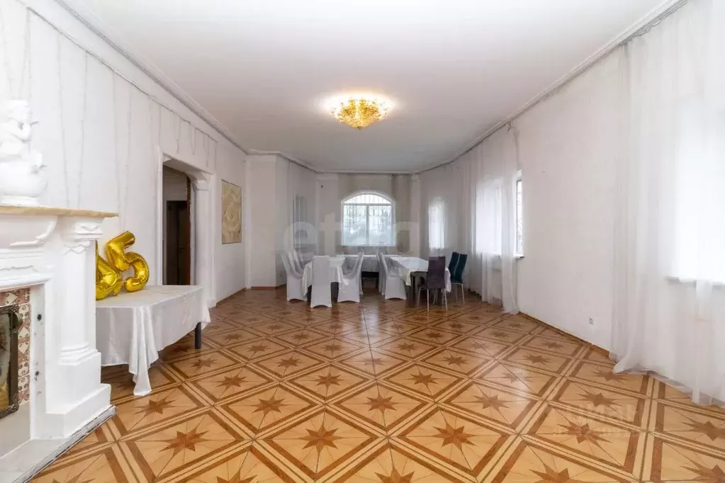 Дом в Красноярский край, Красноярск ул. Писарева, 31 (377 м) - Фото 2