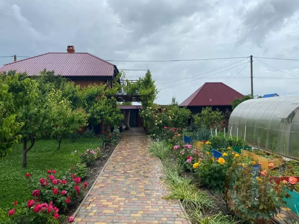 Дом в Крым, Сакский район, Штормовское с/пос, с. Крыловка ул. Мира ... - Фото 1