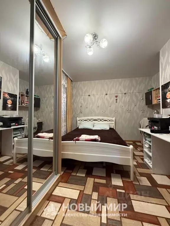 3-к кв. Нижегородская область, Бор пос. Октябрьский, ул. Набережная, ... - Фото 1