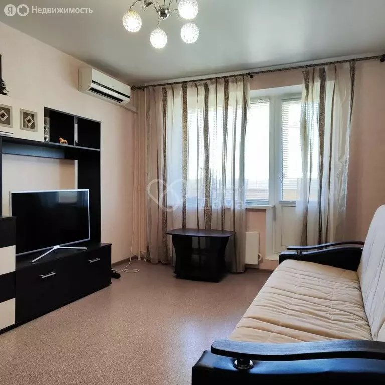 3-комнатная квартира: Волгоград, улица Тимирязева, 52 (74 м) - Фото 0