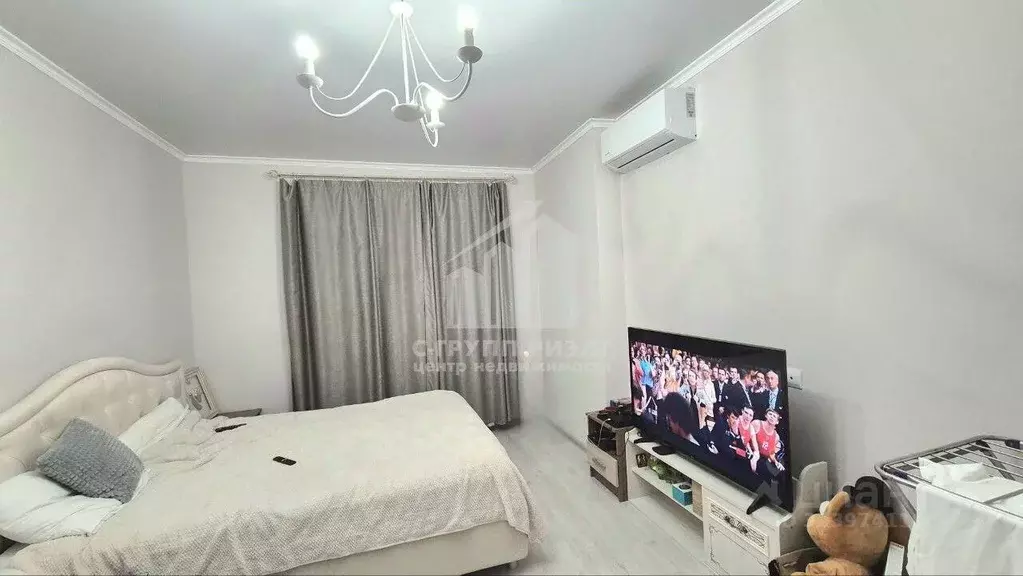 1-к кв. Калининградская область, Калининград Аэропортная ул., 11 (38.0 ... - Фото 1