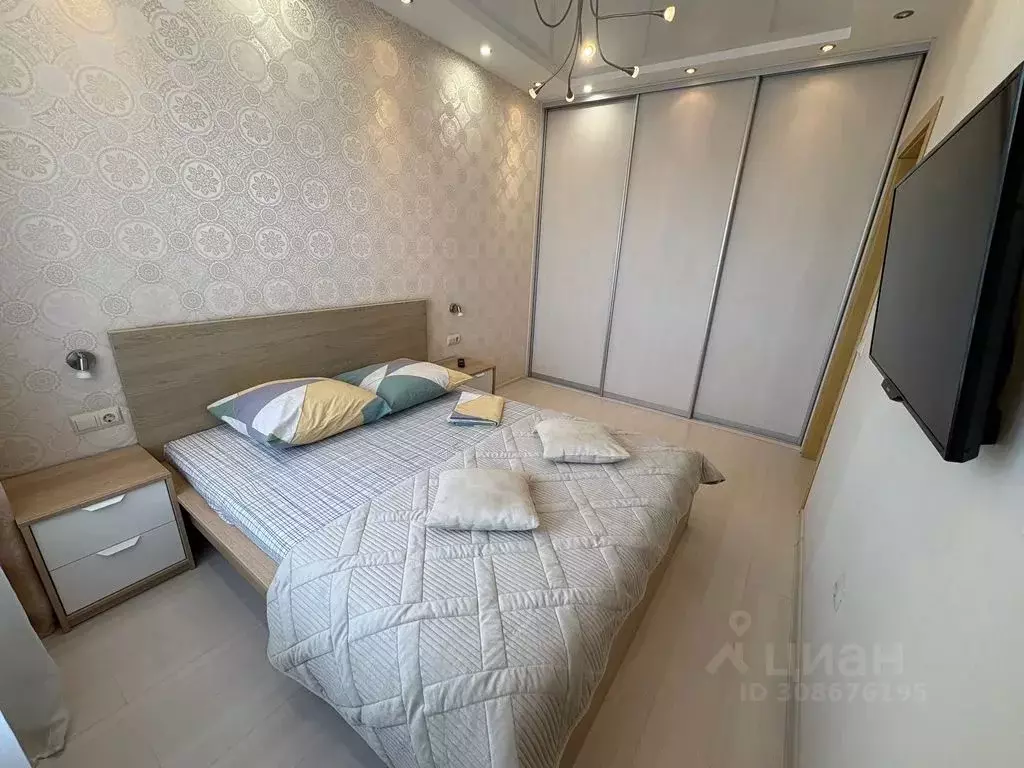 2-к кв. Иркутская область, Иркутск ул. Зверева, 1/3 (75.0 м) - Фото 0