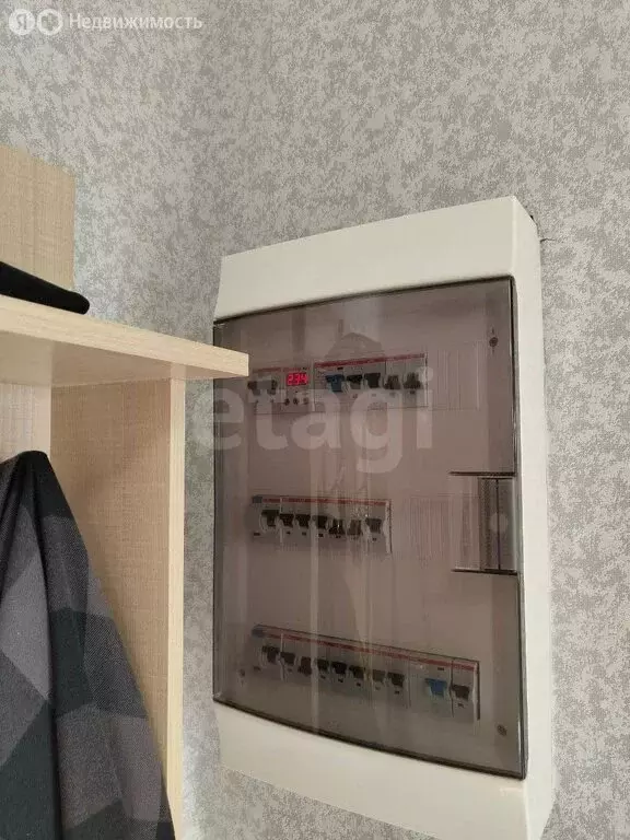 3-комнатная квартира: Воронеж, улица Чапаева, 112 (64 м) - Фото 1