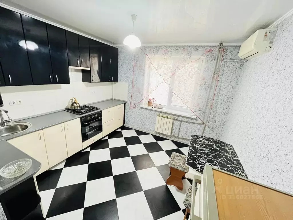 1-к кв. Саратовская область, Саратов Заводская ул., 2/1 (43.0 м) - Фото 1