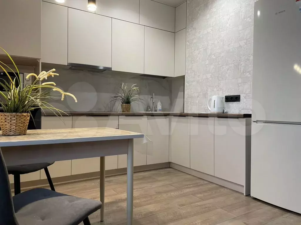 2-к. квартира, 50 м, 18/20 эт. - Фото 0