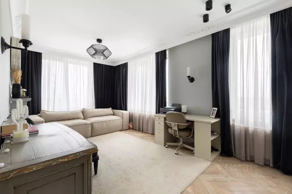 3-к кв. Санкт-Петербург ул. Военная, 18к2 (87.0 м) - Фото 1