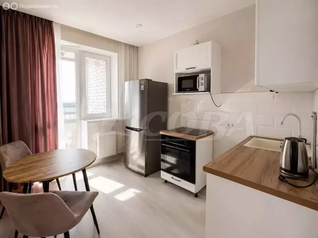 1-комнатная квартира: Тюмень, Дамбовская улица, 29к1 (35 м) - Фото 1