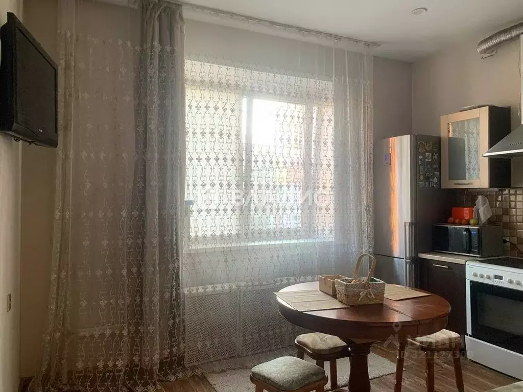 2-к кв. Алтайский край, Бийск Стахановская ул., 2/2 (64.0 м) - Фото 0