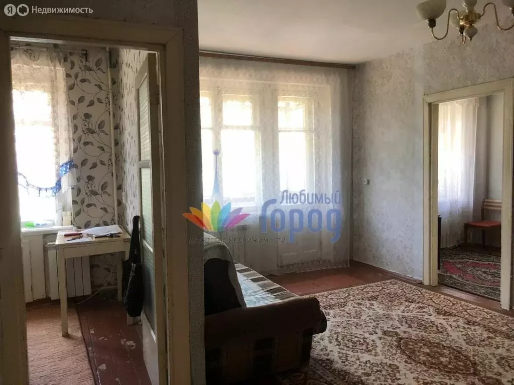 2-комнатная квартира: Новокузнецк, улица Орджоникидзе, 46 (43.6 м) - Фото 0