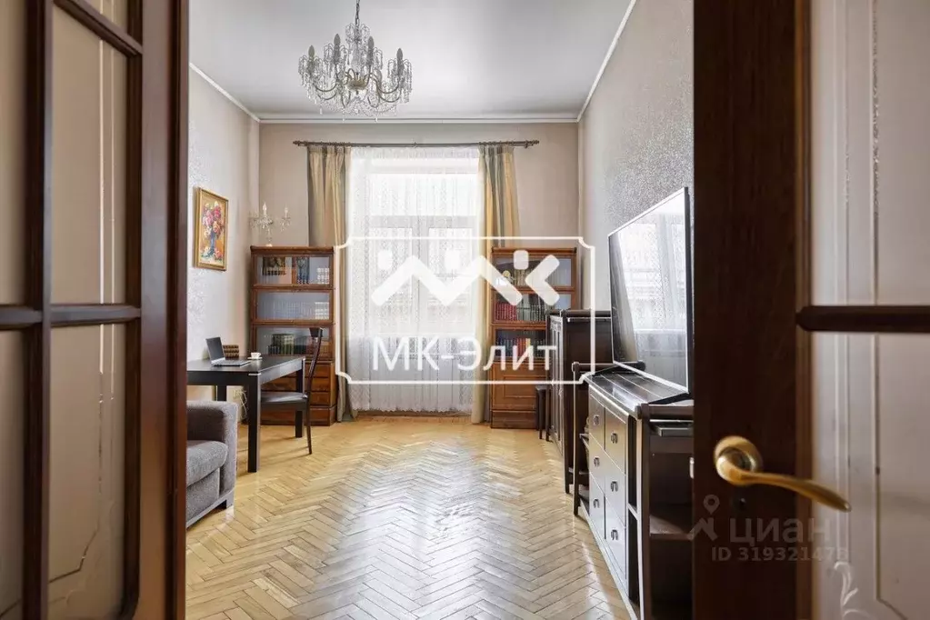3-к кв. Санкт-Петербург Большая Пушкарская ул., 40 (87.4 м) - Фото 0