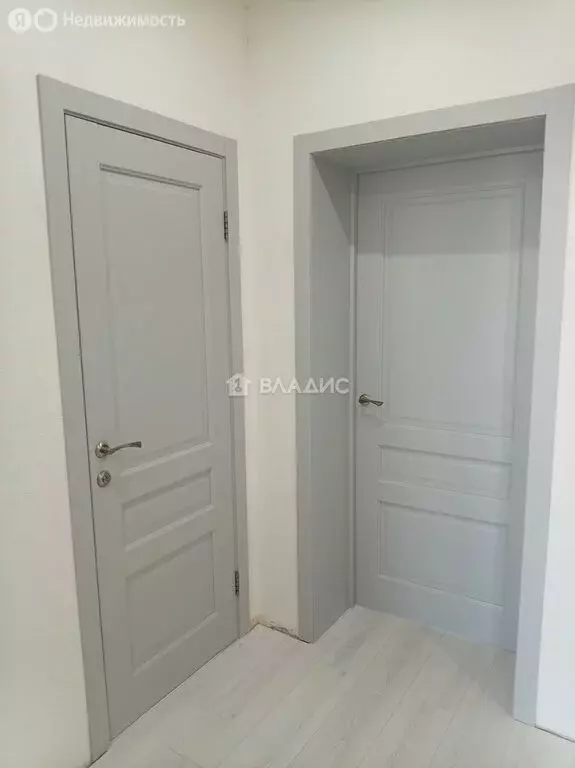 3-комнатная квартира: Калининград, улица Виктора Денисова, 10 (82.6 м) - Фото 2