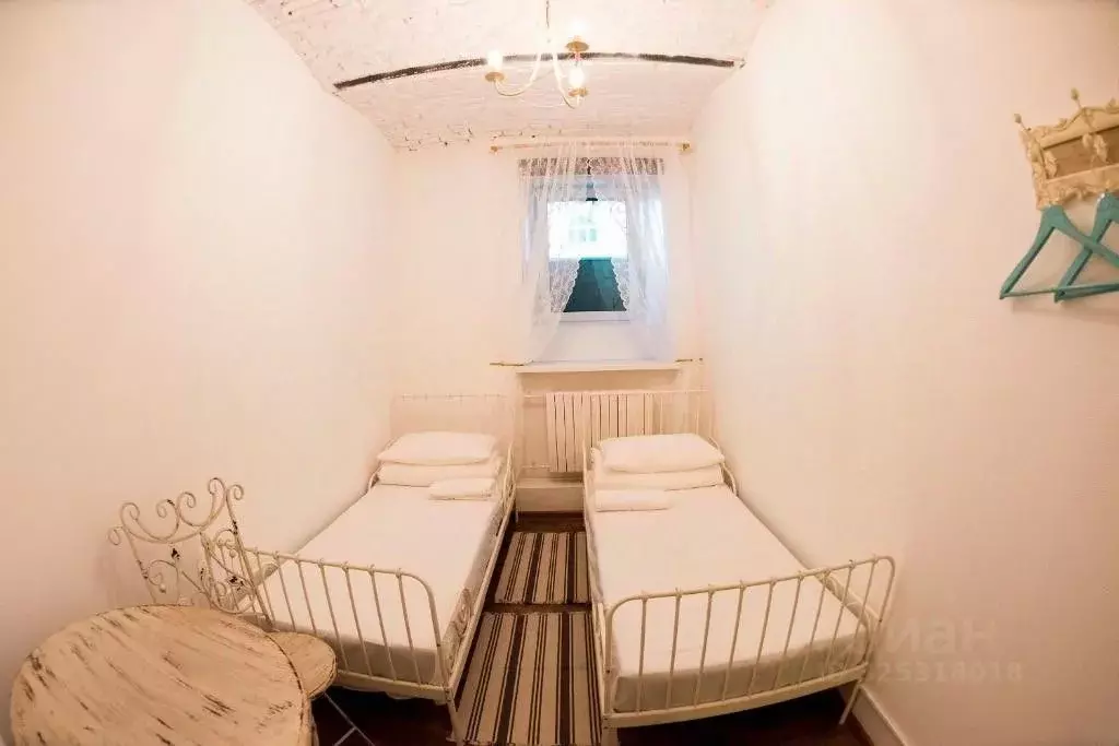 Комната Москва ул. Спиридоновка, 16С1 (8.0 м) - Фото 1