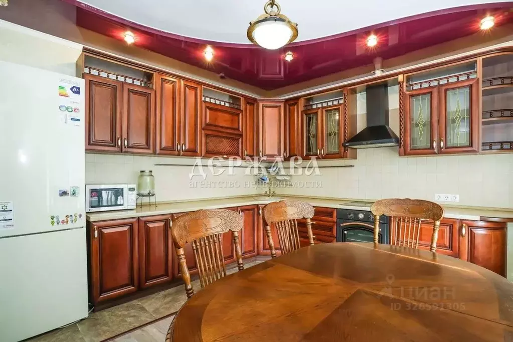 3-к кв. Белгородская область, Старый Оскол Дубрава мкр, 3 кв-л, 6 ... - Фото 2